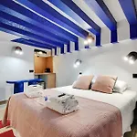 Modern Studio For 2 - Louvre Museum-Rivoli